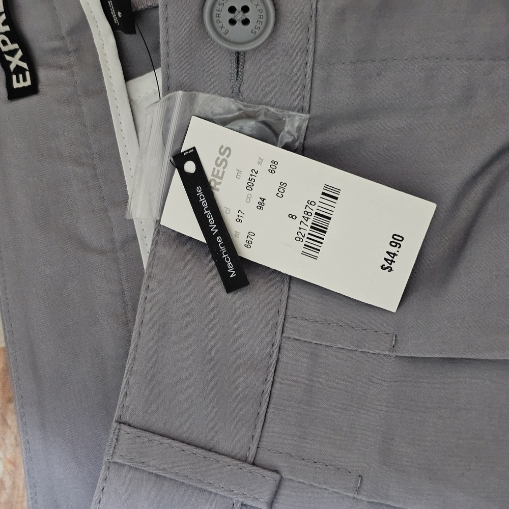 NWT Express Women's Gray Shorts sz 8 - Picture 6 of 7